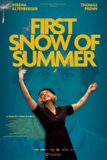 Nonton film First Snow of Summer (2023) terbaru di Dutamovie21 Nonton film First Snow of Summer (2023) terbaru di Dutamovie21