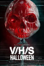 Nonton film V/H/S/HALLOWEEN (2025) terbaru di Dutamovie21